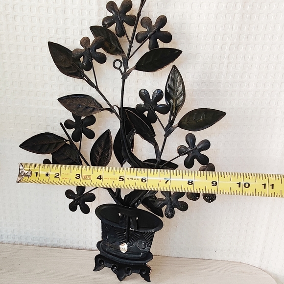 Pair of Vintage Metal 3D Flower Wall Home Decor - Picture 4 of 5